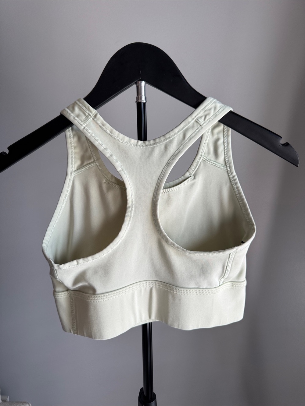 Nike Women’s Pale Green Racerback Sports Bra - Picture 2 of 5